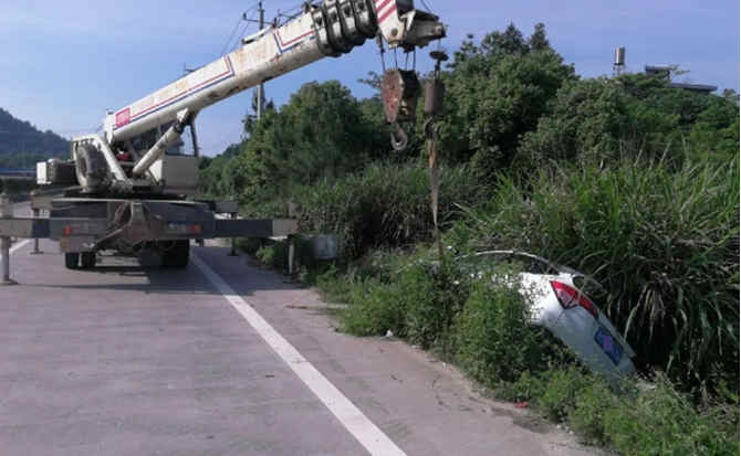 固原重载吊车救援